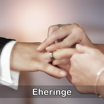 Heiraten in Schloß Holte-Stukenbrock - Tipps für Eure Eheringe